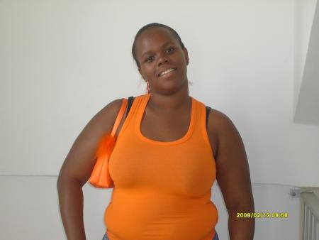 Stella aka Miss Lala